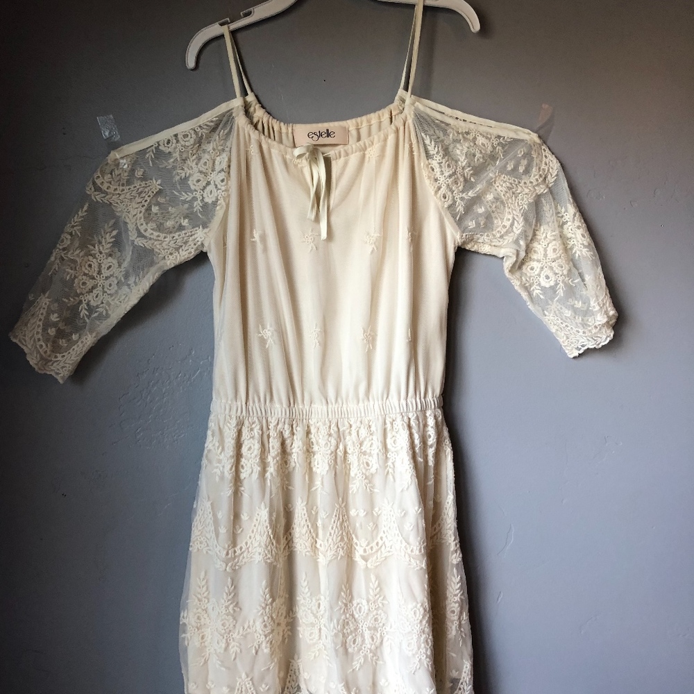 White lace dress